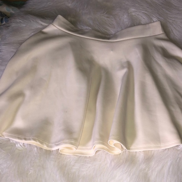 Dresses & Skirts - Body Central(🧚🏾‍♂️ Gone Given as 🎁